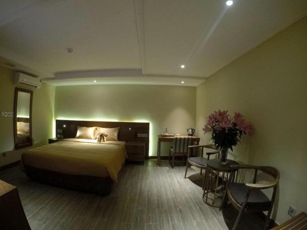 Thang Loi Tam Dao Hotel Exterior photo